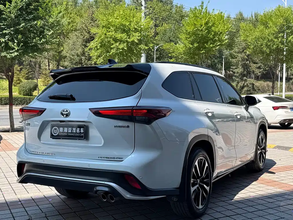 Toyota Crown Kluger — миниатюра 19