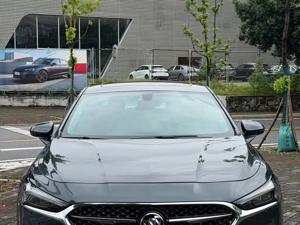 Buick LaCrosse — миниатюра 3