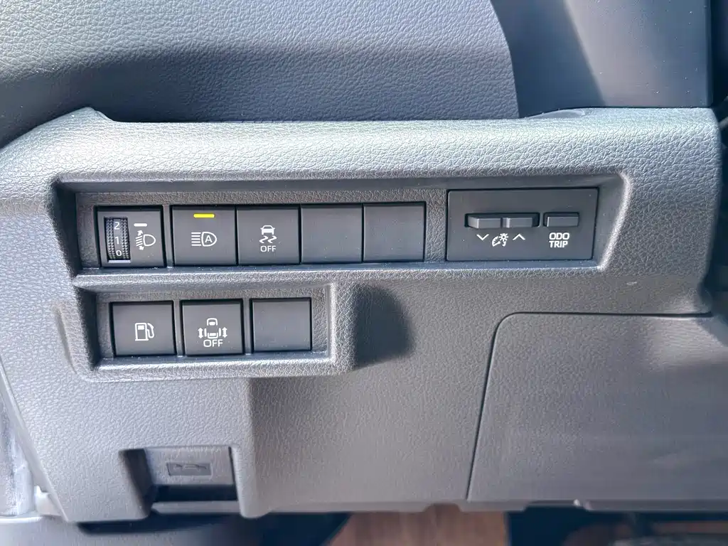 Toyota Sienna — миниатюра 22