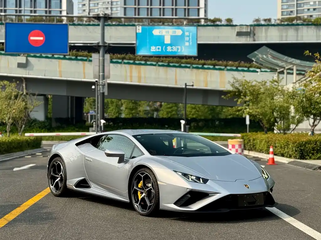 Lamborghini Huracán — миниатюра 3