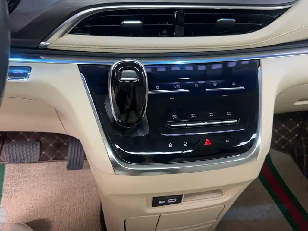 Buick GL8 2023 Luxury
