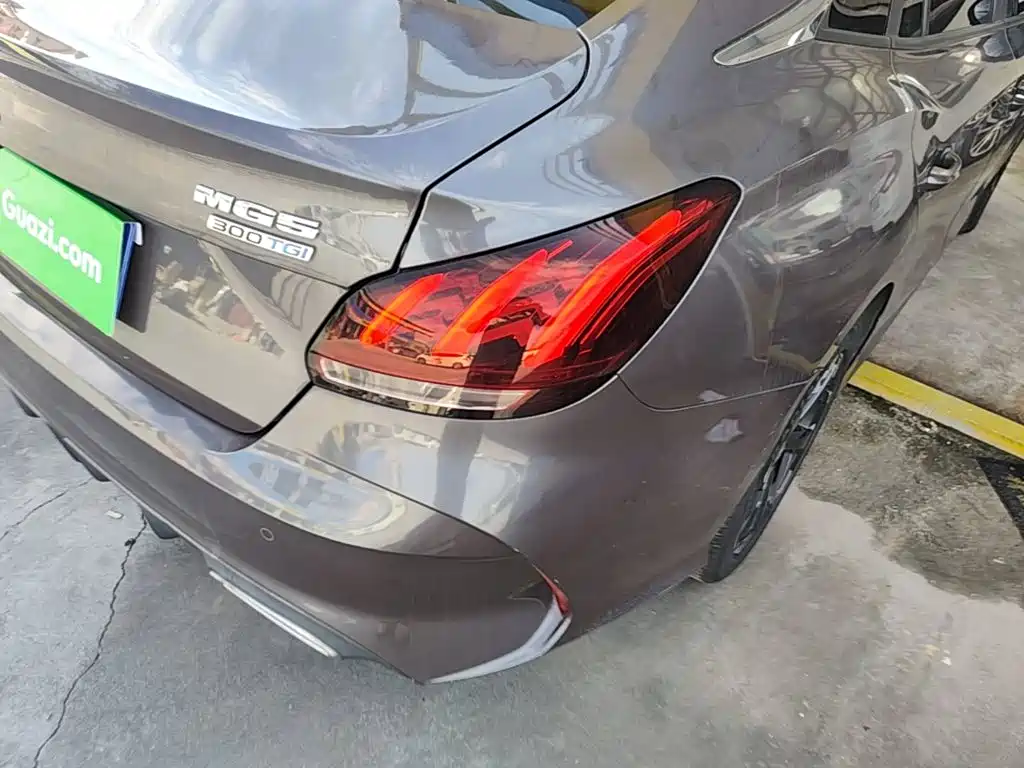 MG MG5 — миниатюра 8