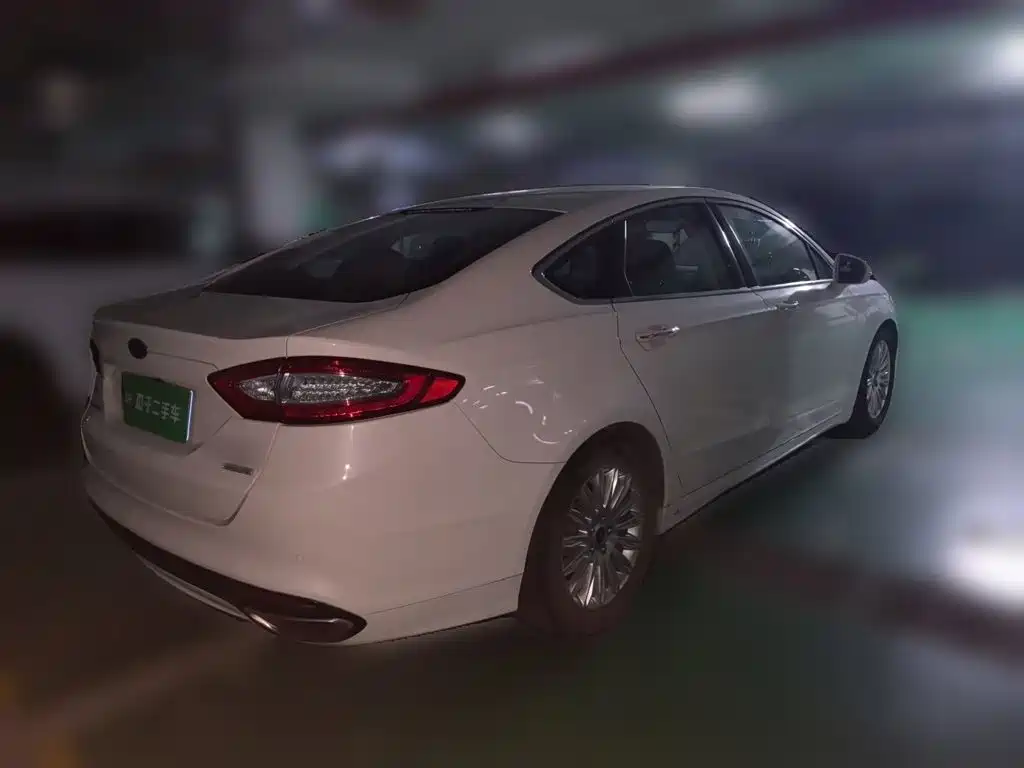 Ford Mondeo — миниатюра 6
