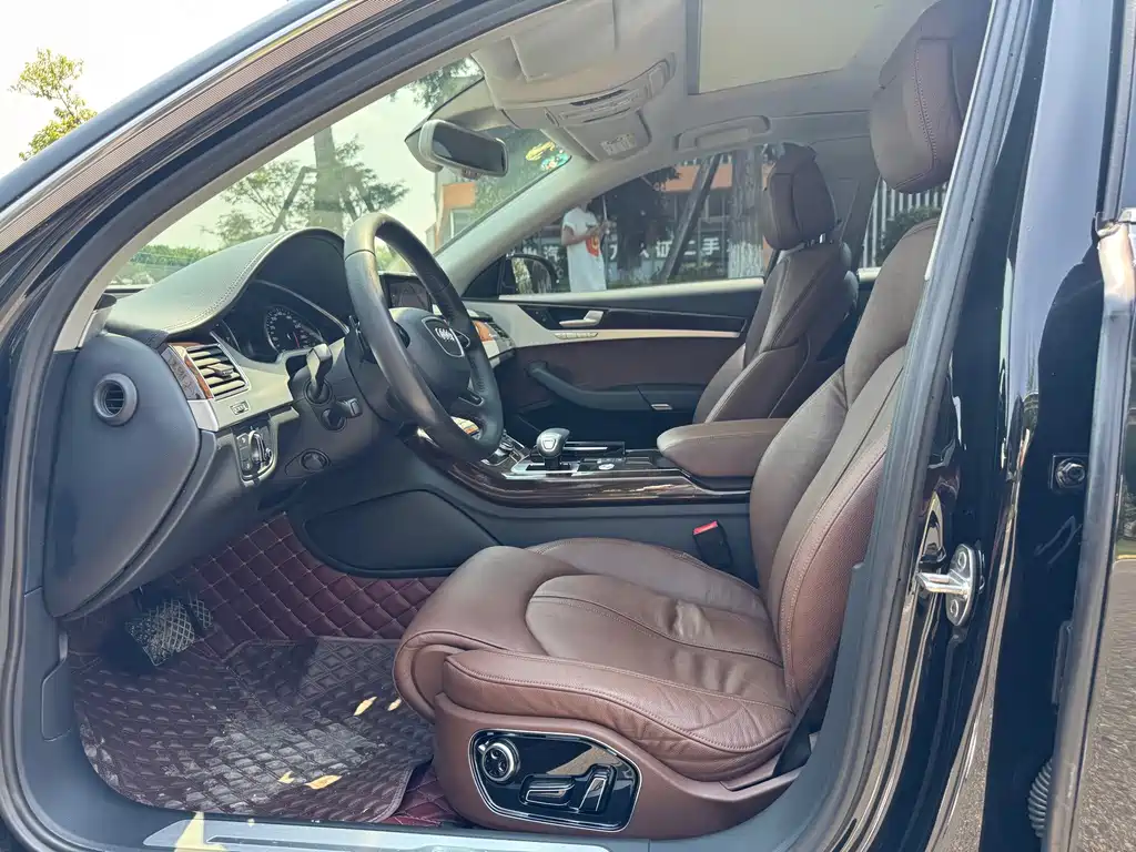 Audi A8 — миниатюра 7