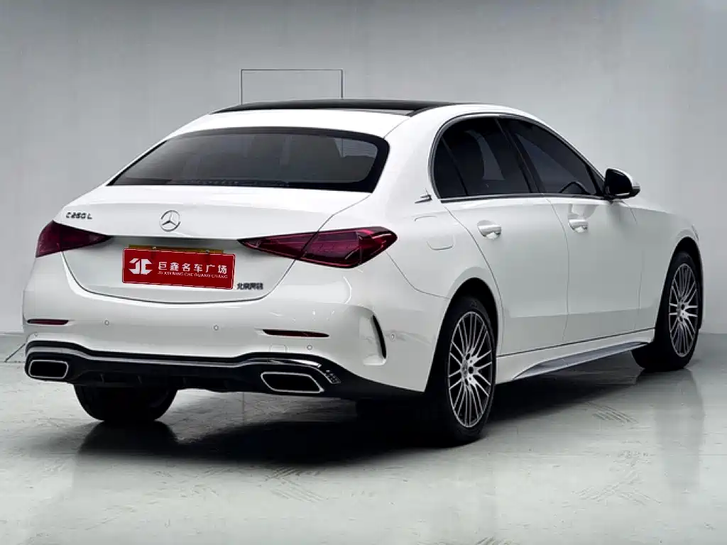 Mercedes-Benz C-Class — миниатюра 6