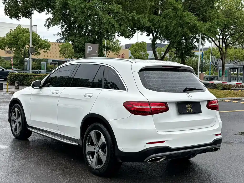 Mercedes-Benz GLC 2017 GLC 260 4MATIC Luxury