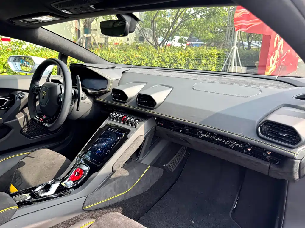 Lamborghini Huracán — миниатюра 6