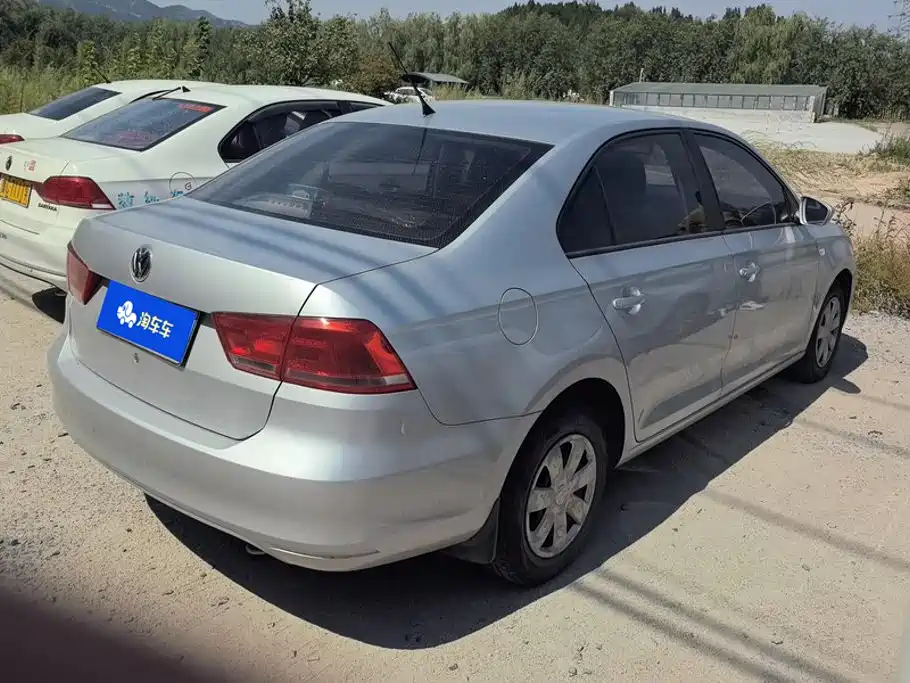 Volkswagen Santana — миниатюра 3