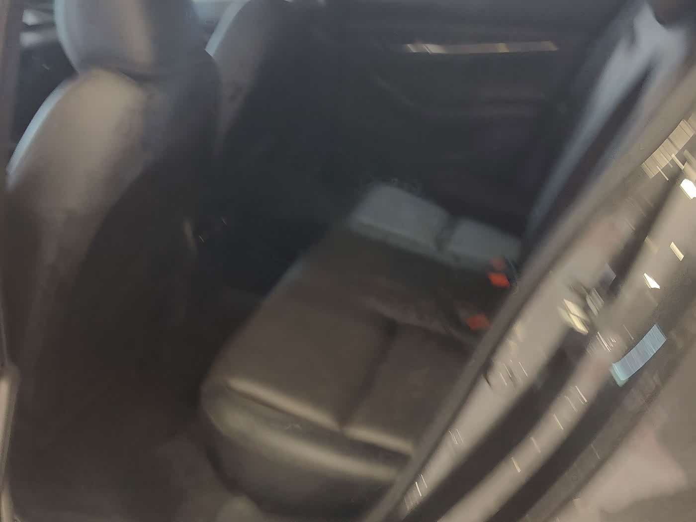 Mazda Mazda3 Axela 2.0 л 2022 г. Серебристо-серый, пробег 50000 км