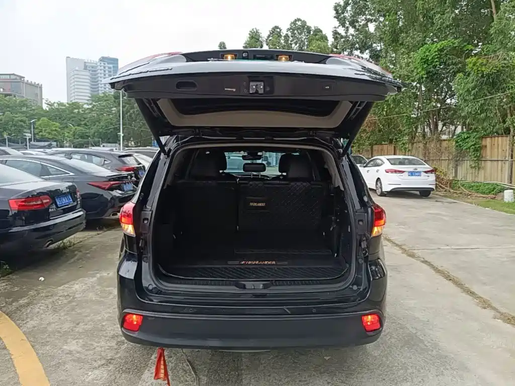 Toyota Highlander — миниатюра 19
