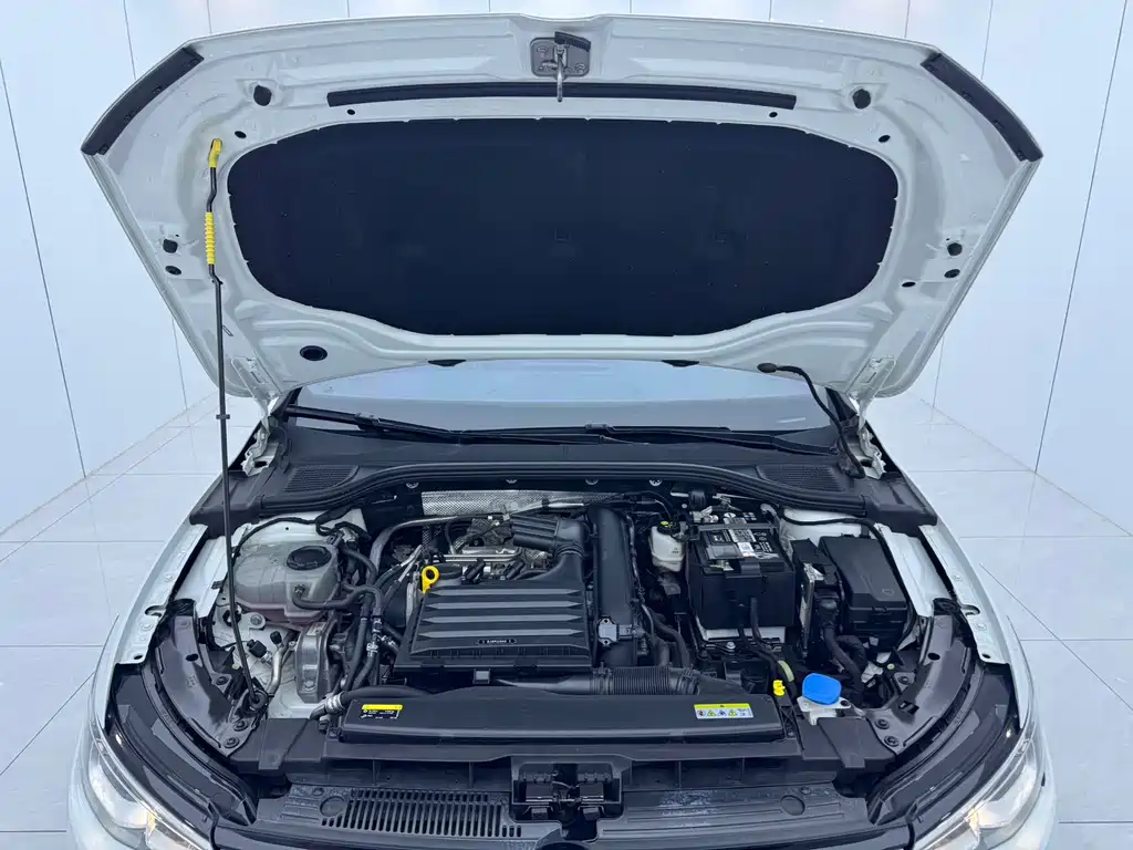 Volkswagen Golf — миниатюра 17