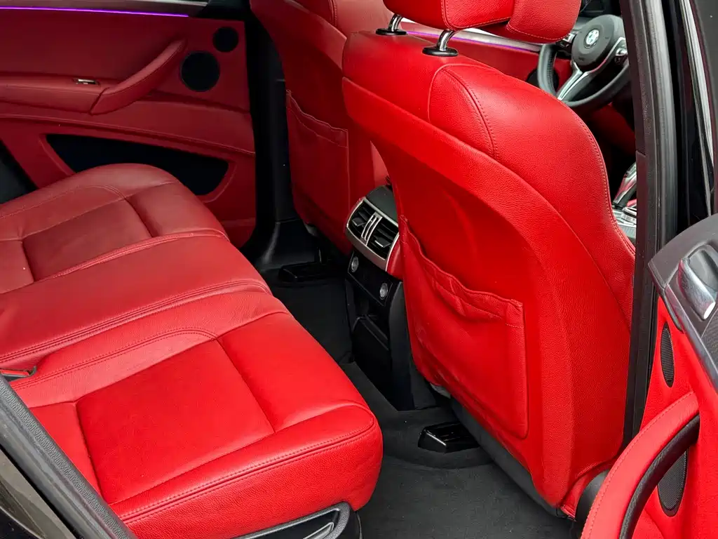 BMW X6 M — миниатюра 13