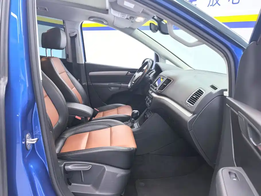 Volkswagen Sharan — миниатюра 8