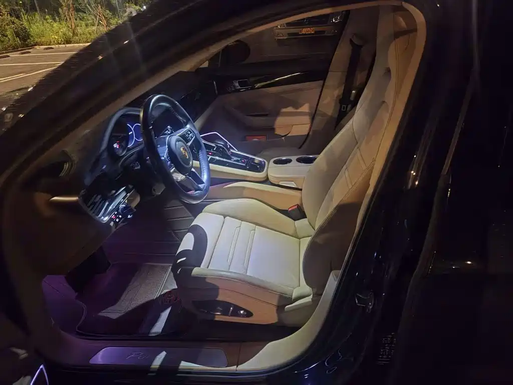 Porsche Panamera — миниатюра 6