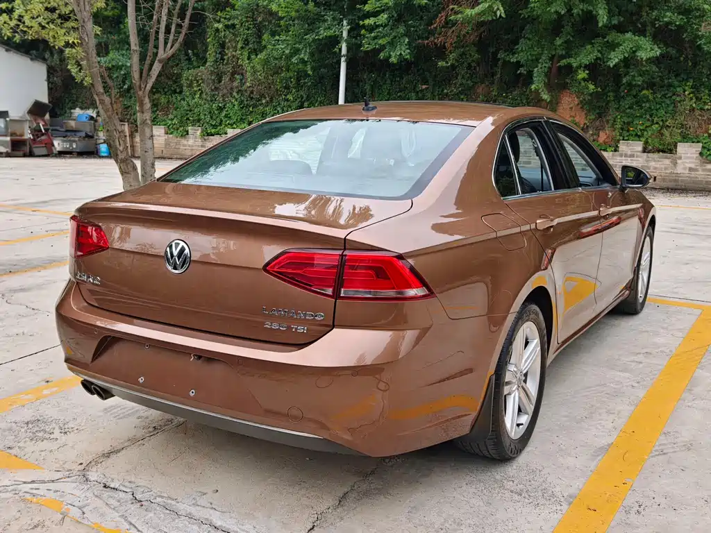 Volkswagen Lamando 2015 280TSI DSG Comfort