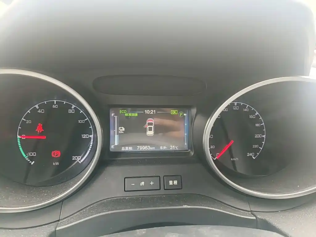 BYD Yuan EV — миниатюра 12