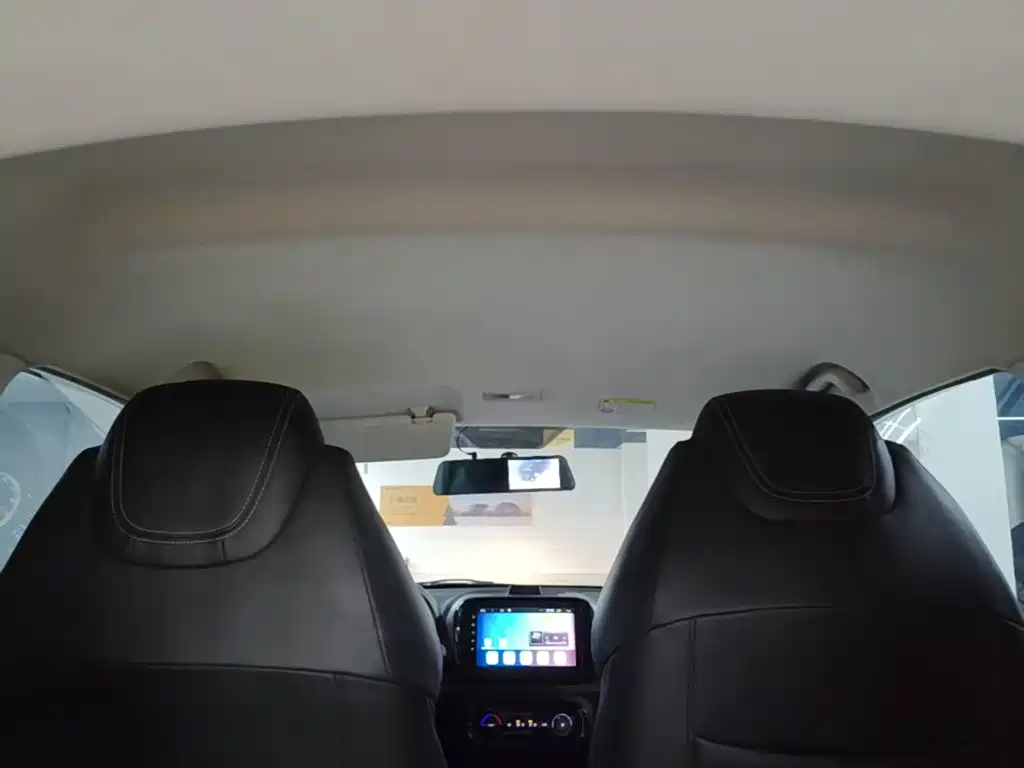 Roewe Clever — миниатюра 18