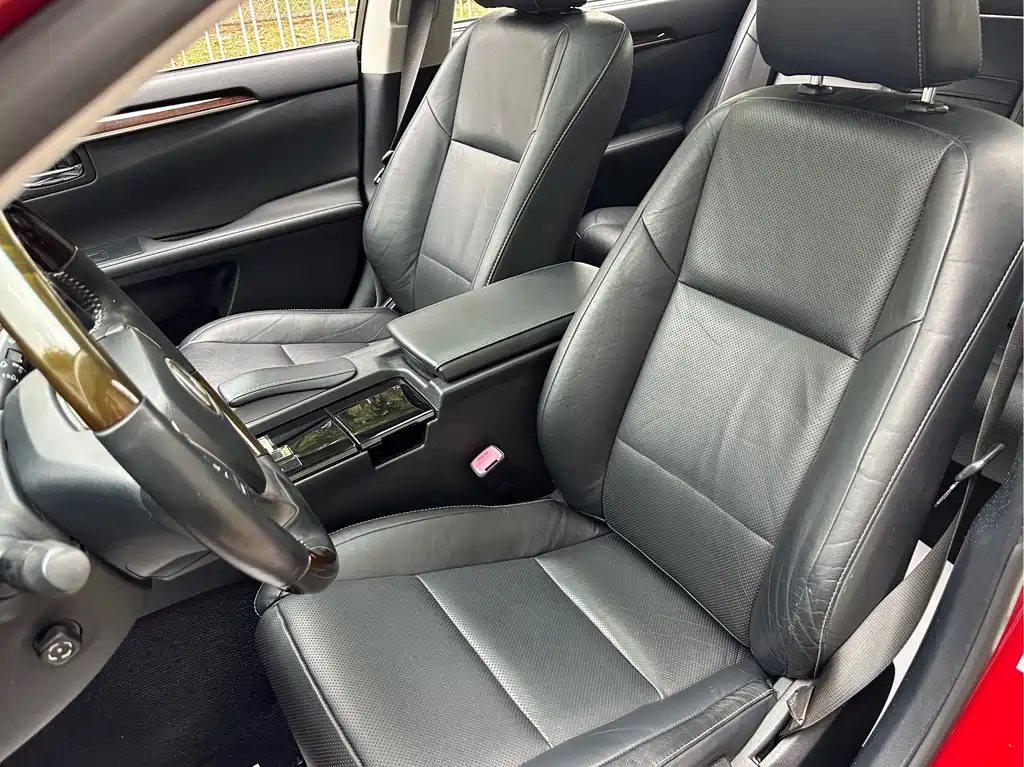 Lexus ES — миниатюра 16