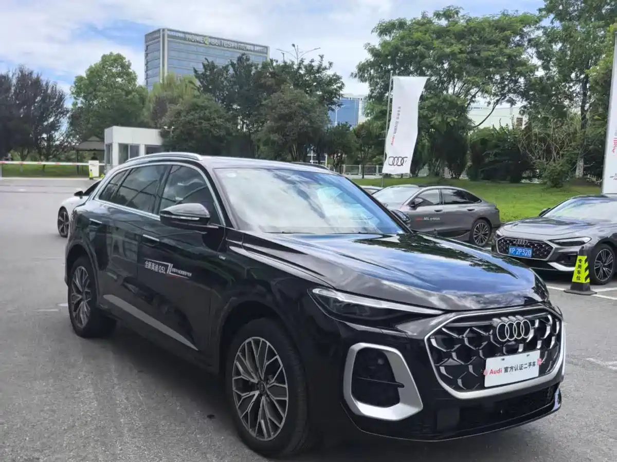 Audi Q5L 2026 Черный из Китая, фото 5