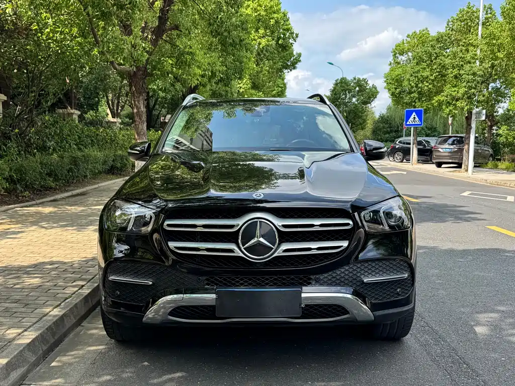 Mercedes-Benz GLE (Import) — миниатюра 2