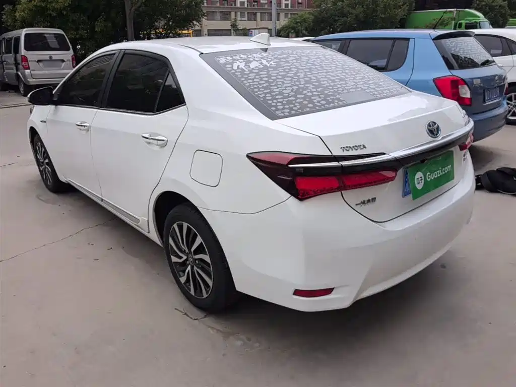 Toyota Corolla - фото 5