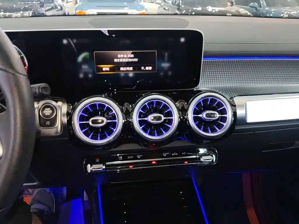 Mercedes-Benz GLB — миниатюра 13
