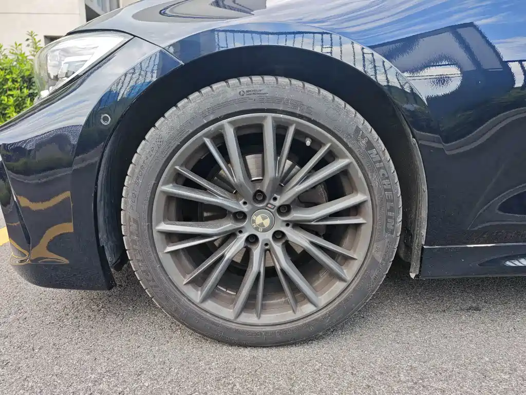 BMW 3 Series — миниатюра 11