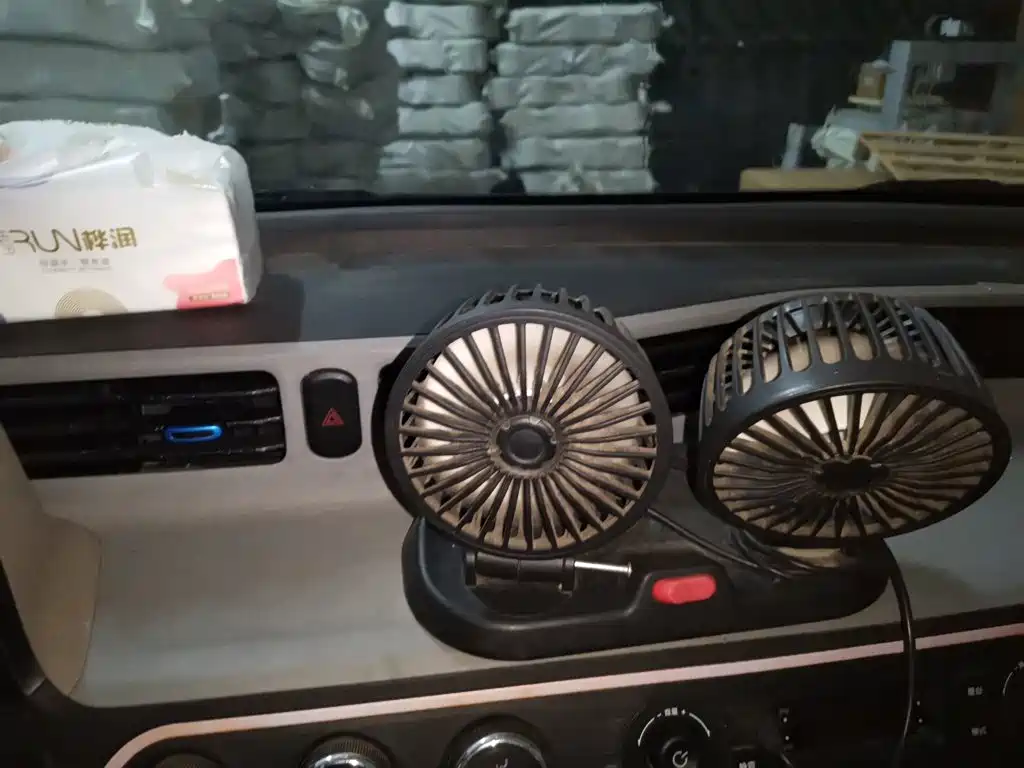 Wuling MINIEV — миниатюра 9