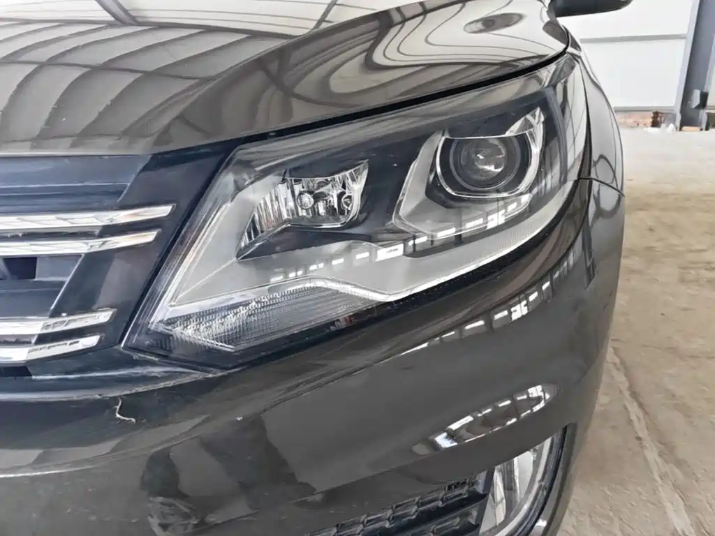 Volkswagen Tiguan — миниатюра 24