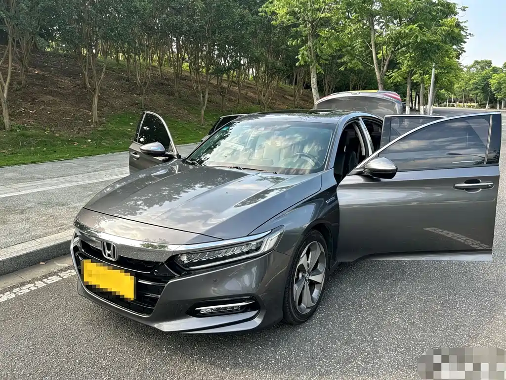 Honda Accord — миниатюра 9