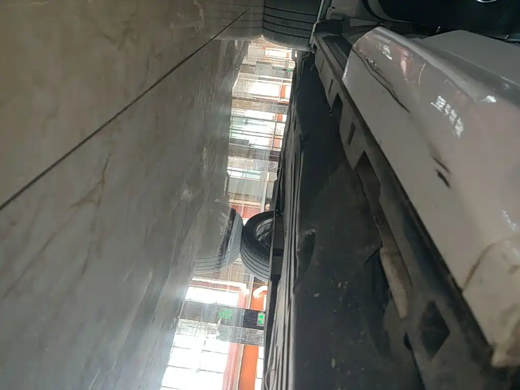 Land Rover Discovery Sport — миниатюра 22