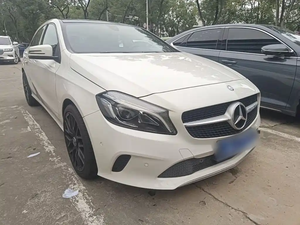Mercedes-Benz A-Class (Import) — миниатюра 4