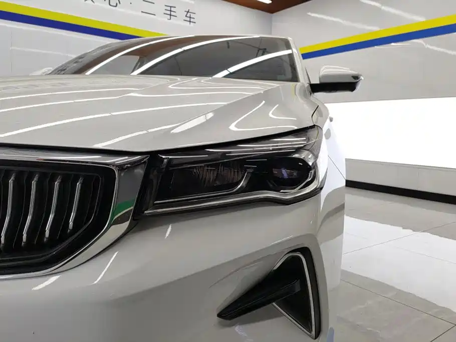 Geely Emgrand — миниатюра 5