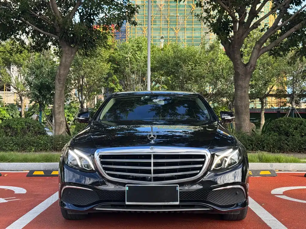 MERCEDES-BENZ  E CLASS