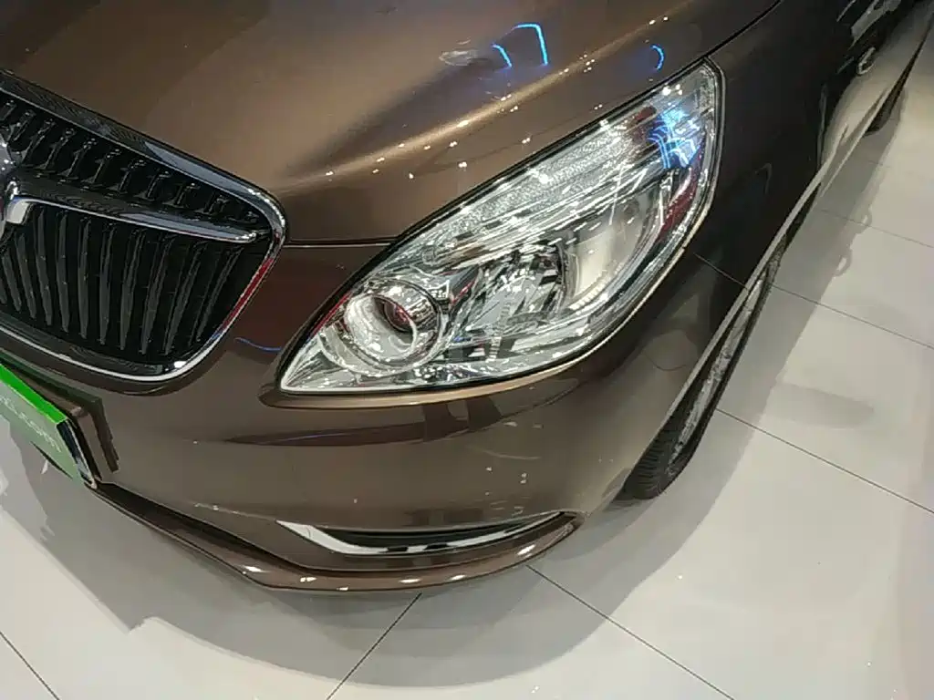 Buick GL8 — миниатюра 24