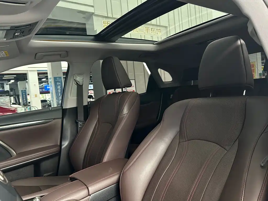 Lexus RX — миниатюра 8