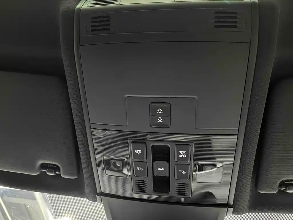 Volkswagen X — миниатюра 13