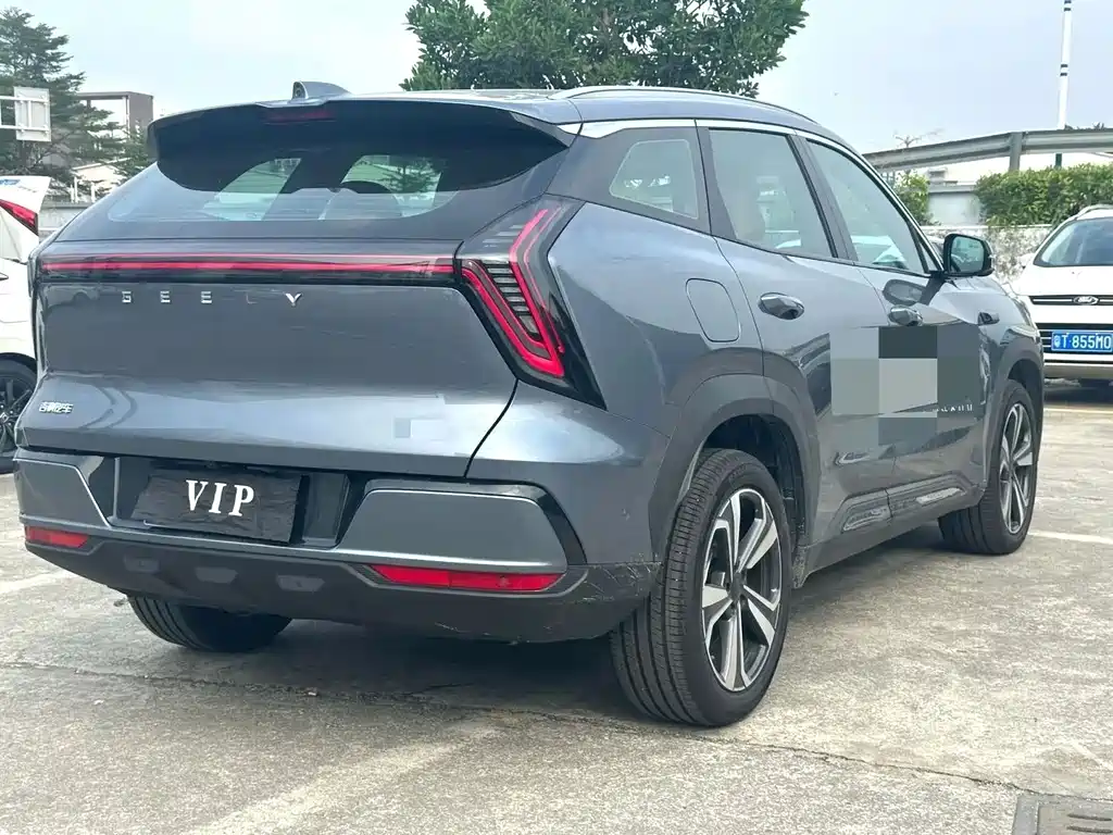 Geely Boyue L — миниатюра 11