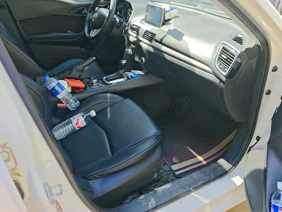 Mazda 3 Axela — миниатюра 8