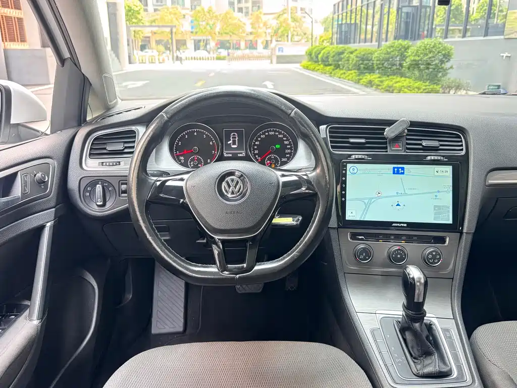 Volkswagen Golf — миниатюра 7