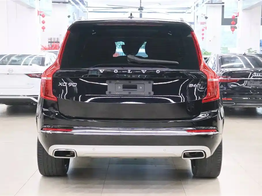 Volvo XC90 2021 B6 Luxury 7 мест