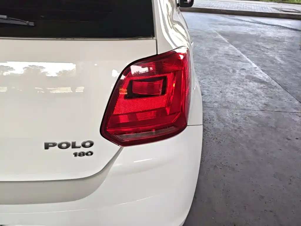 Volkswagen Polo — миниатюра 8