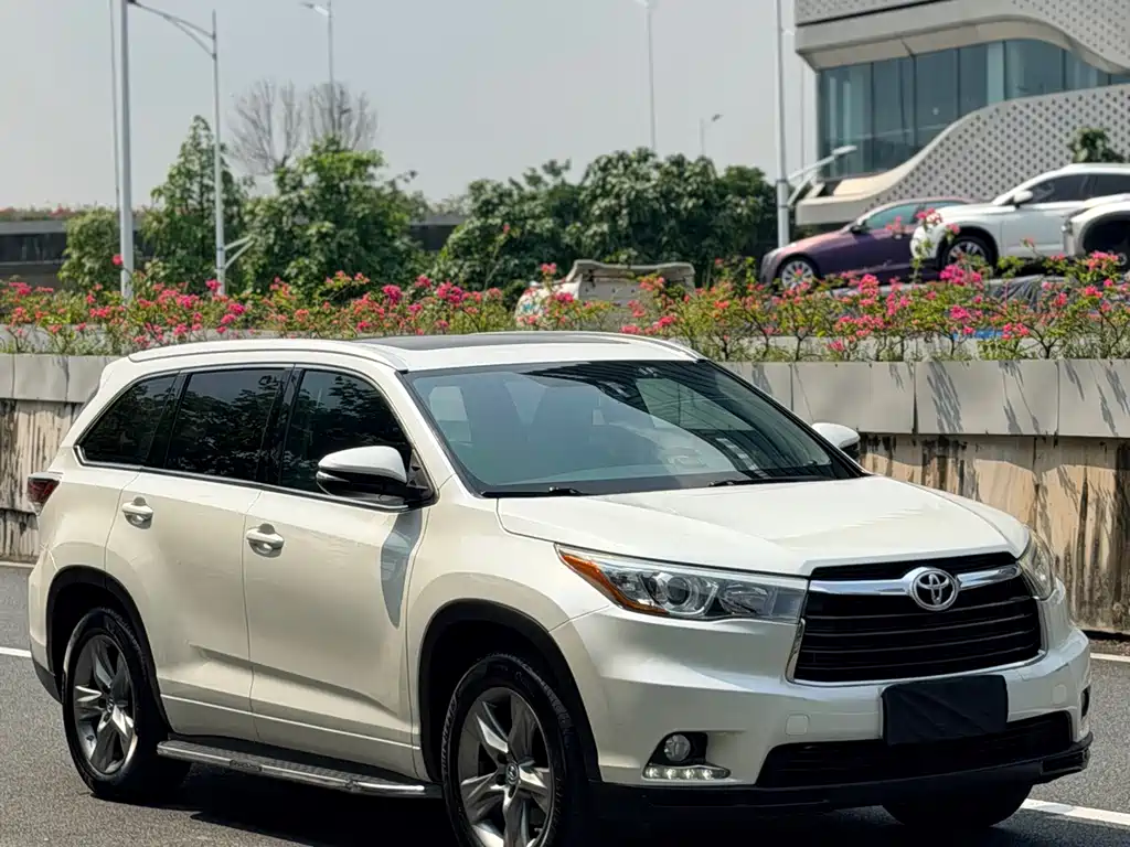 Toyota Highlander — миниатюра 3
