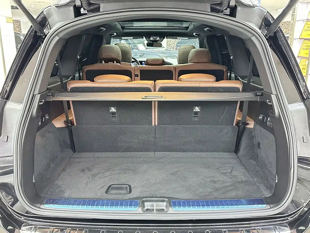 Mercedes-Benz GLS — миниатюра 8