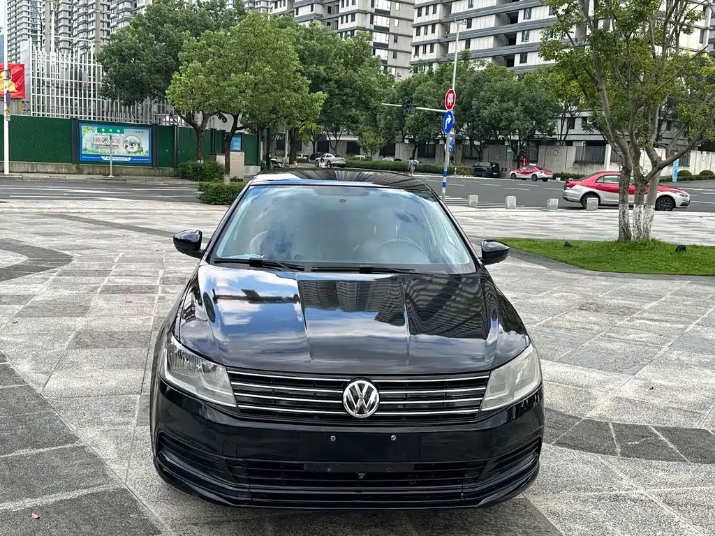 Volkswagen Lavida — миниатюра 2