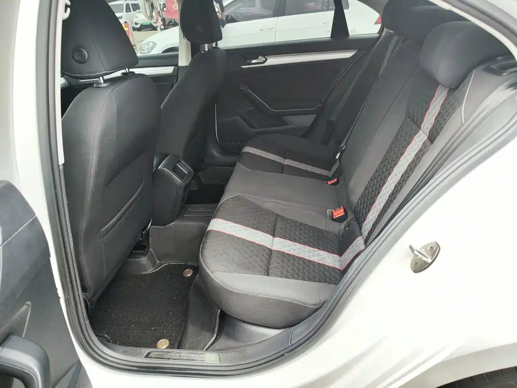 Volkswagen Lamando — миниатюра 17