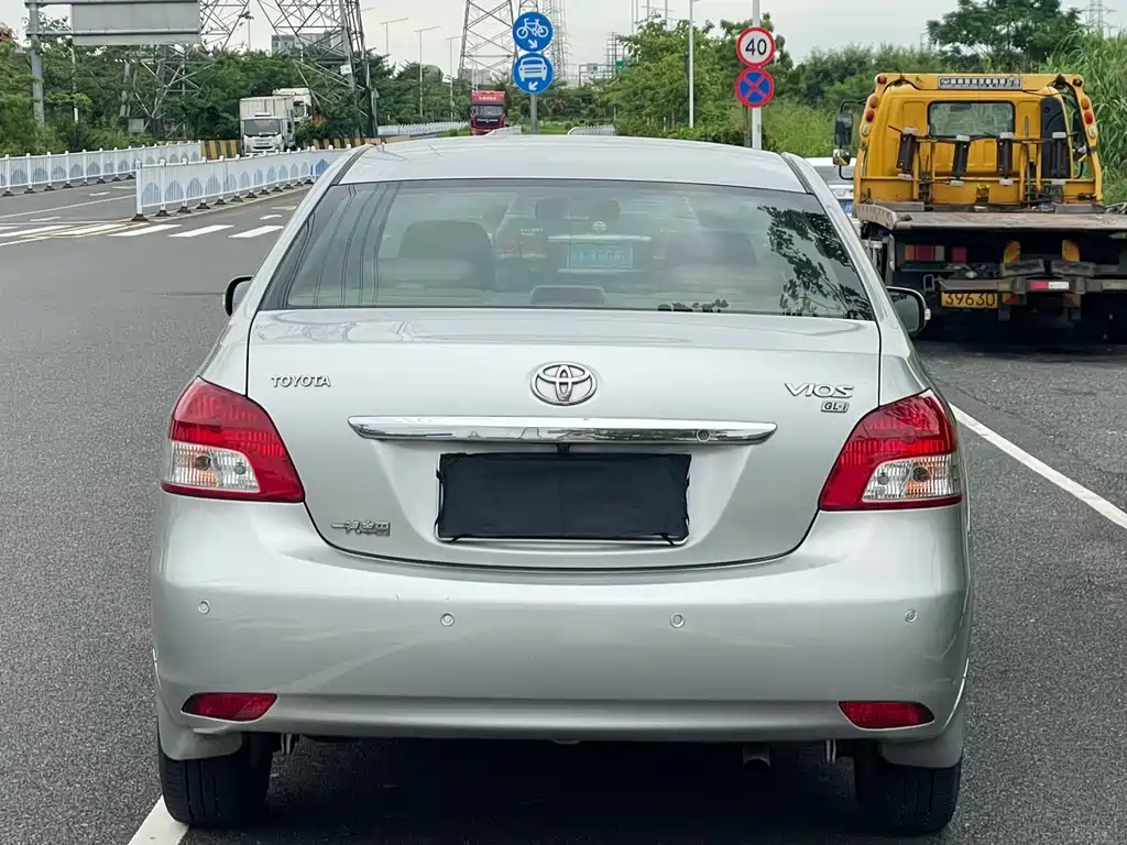 Toyota Vios — миниатюра 8