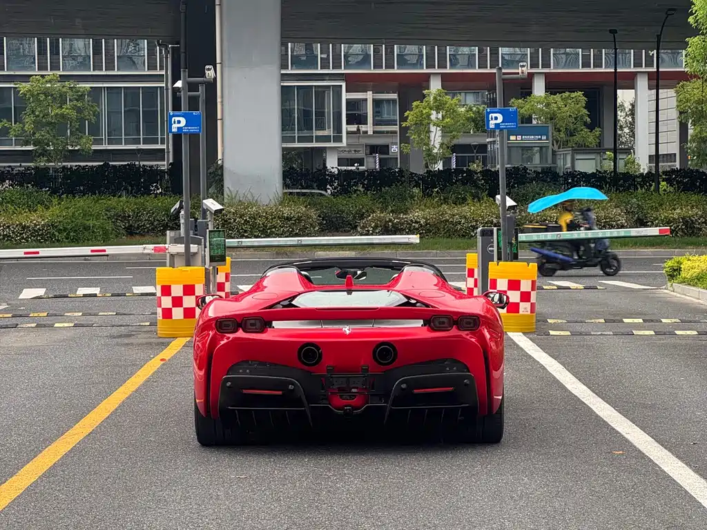 Ferrari SF90 — миниатюра 4