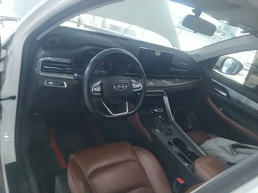 Geely Vision X6 — миниатюра 10