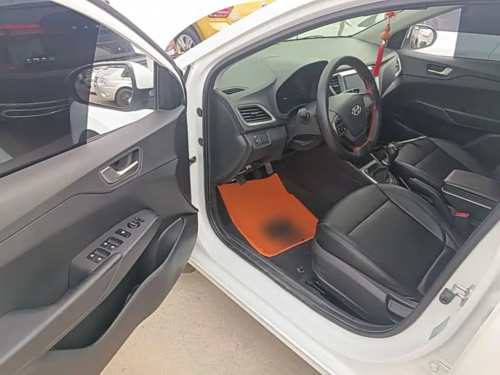 Hyundai Verna — миниатюра 16